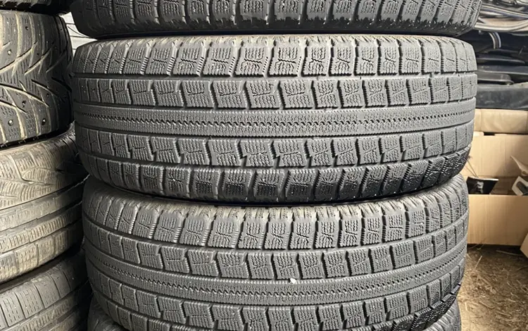 Комплект зимние шины 235/70/16 235/70R16 Nitto Япония.for90 000 тг. в Алматы