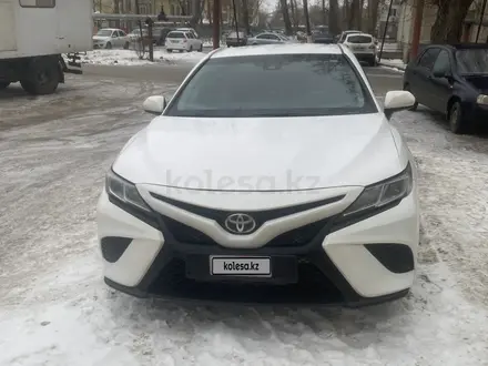 Toyota Camry 2018 года за 8 000 000 тг. в Уральск