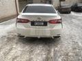 Toyota Camry 2018 года за 8 000 000 тг. в Уральск – фото 5