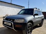 Toyota RAV4 1995 годаүшін2 100 000 тг. в Астана