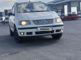 Volkswagen Sharan 2001 года за 2 100 000 тг. в Кызылорда – фото 2
