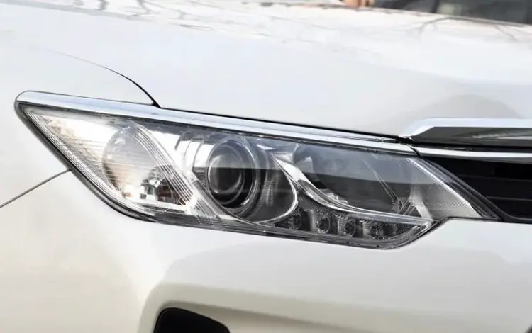 Стекло фар за 17 000 тг. в Алматы