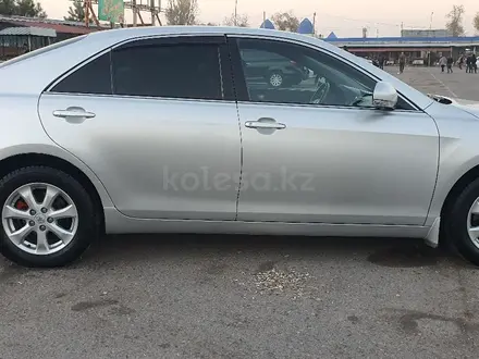 Toyota Camry 2011 года за 7 800 000 тг. в Алматы – фото 17