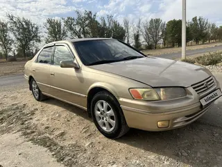 Toyota Camry, 1999