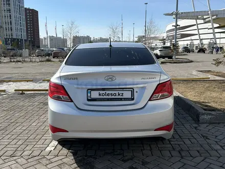 Hyundai Accent 2014 года за 5 850 000 тг. в Астана – фото 2