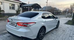 Toyota Camry 2021 года за 16 500 000 тг. в Шымкент – фото 3