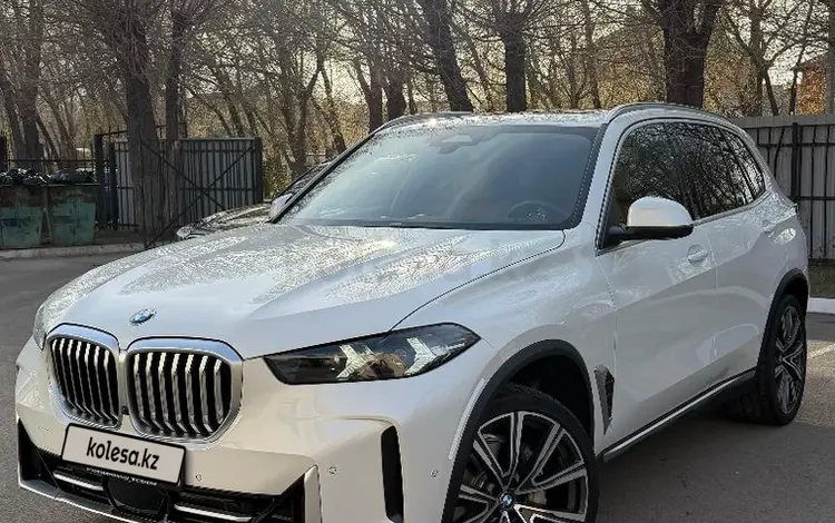 BMW X5 2023 года за 42 000 000 тг. в Караганда