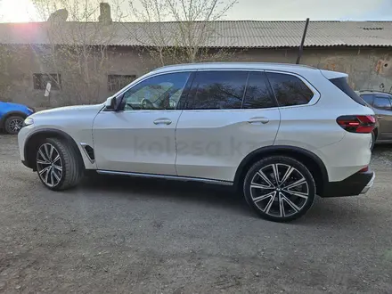 BMW X5 2023 года за 42 000 000 тг. в Караганда – фото 34