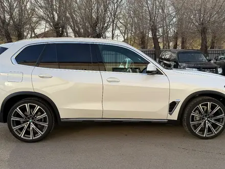 BMW X5 2023 года за 42 000 000 тг. в Караганда – фото 4