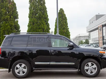 Toyota Land Cruiser Luxe 2013 года за 22 490 000 тг. в Алматы – фото 8
