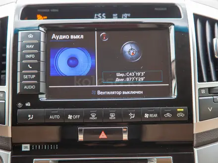 Toyota Land Cruiser Luxe 2013 года за 22 490 000 тг. в Алматы – фото 19
