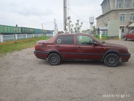 Volkswagen Vento 1992 года за 600 000 тг. в Тараз – фото 5