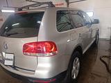 Volkswagen Touareg 2004 годаүшін6 000 000 тг. в Астана – фото 2