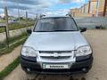 Chevrolet Niva 2013 года за 3 000 000 тг. в Уральск – фото 2