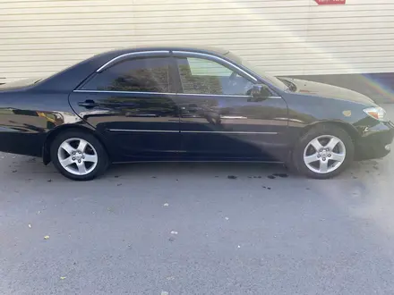 Toyota Camry 2002 года за 5 500 000 тг. в Караганда – фото 2