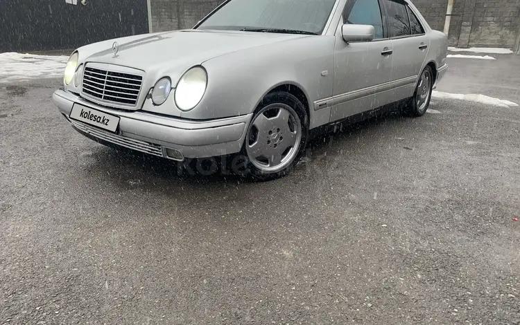 Mercedes-Benz E 320 1998 годаfor3 500 000 тг. в Шымкент