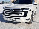 Toyota Land Cruiser 2023 года за 61 000 000 тг. в Астана – фото 2