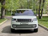 Land Rover Range Rover 2022 годаүшін92 000 000 тг. в Алматы – фото 2
