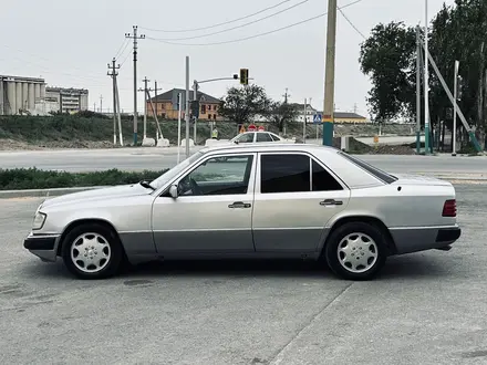 Mercedes-Benz E 300 1992 года за 1 200 000 тг. в Кызылорда – фото 4