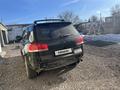 Volkswagen Touareg 2006 года за 2 900 000 тг. в Караганда – фото 3