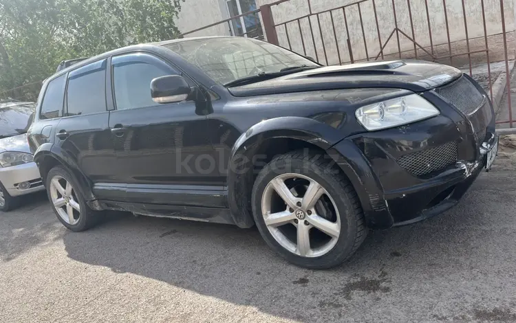 Volkswagen Touareg 2006 года за 2 900 000 тг. в Караганда