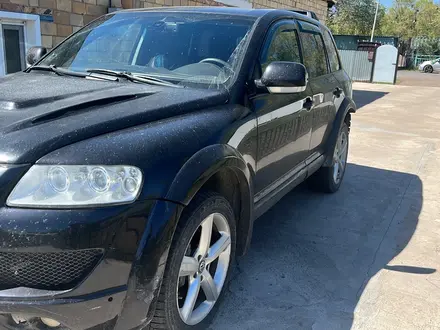 Volkswagen Touareg 2006 года за 2 900 000 тг. в Караганда – фото 7