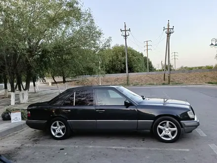 Mercedes-Benz E 280 1994 года за 2 000 000 тг. в Кызылорда – фото 17