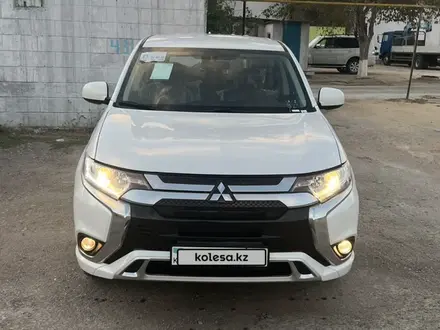 Mitsubishi Outlander 2022 года за 10 500 000 тг. в Актау