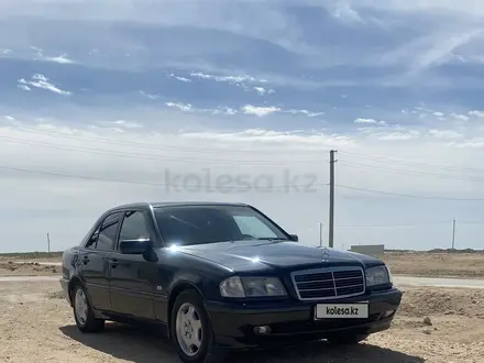 Mercedes-Benz C 200 2000 года за 4 200 000 тг. в Жанаозен – фото 17