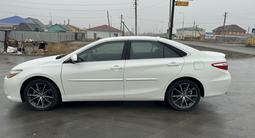 Toyota Camry 2015 года за 6 500 000 тг. в Атырау