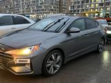 Hyundai Elantra 2019 года за 5 300 000 тг. в Астана