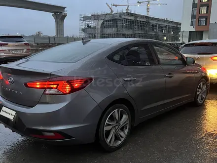 Hyundai Elantra 2019 года за 4 999 999 тг. в Астана – фото 6