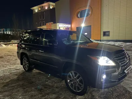 Lexus LX 570 2015 года за 31 000 000 тг. в Астана – фото 2