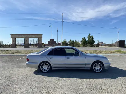 Mercedes-Benz E 320 1999 года за 5 000 000 тг. в Кызылорда – фото 3