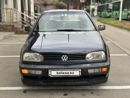 Volkswagen Golf 1992 года за 1 600 000 тг. в Алматы – фото 2
