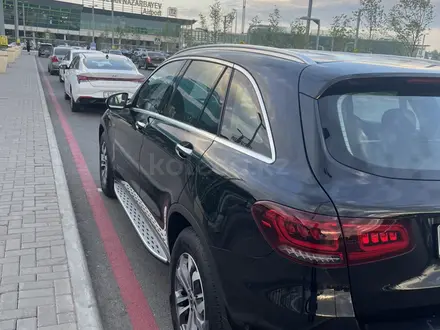 Mercedes-Benz GLC 220 2020 года за 17 000 000 тг. в Астана – фото 4