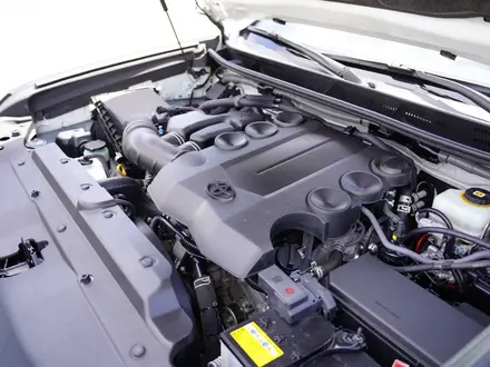 Toyota Land Cruiser Prado 2021 года за 36 000 000 тг. в Астана – фото 16