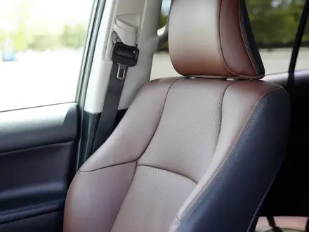 Toyota Land Cruiser Prado 2021 года за 36 000 000 тг. в Астана – фото 32