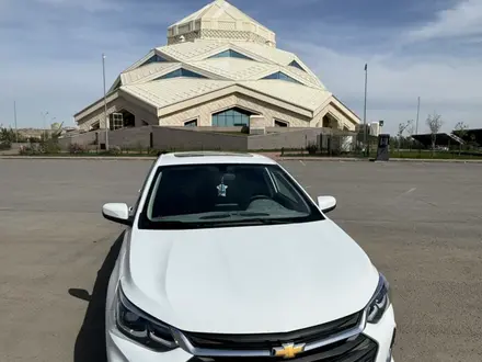 Chevrolet Onix 2025 года за 5 900 000 тг. в Астана