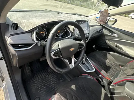 Chevrolet Onix 2025 года за 5 900 000 тг. в Астана – фото 5