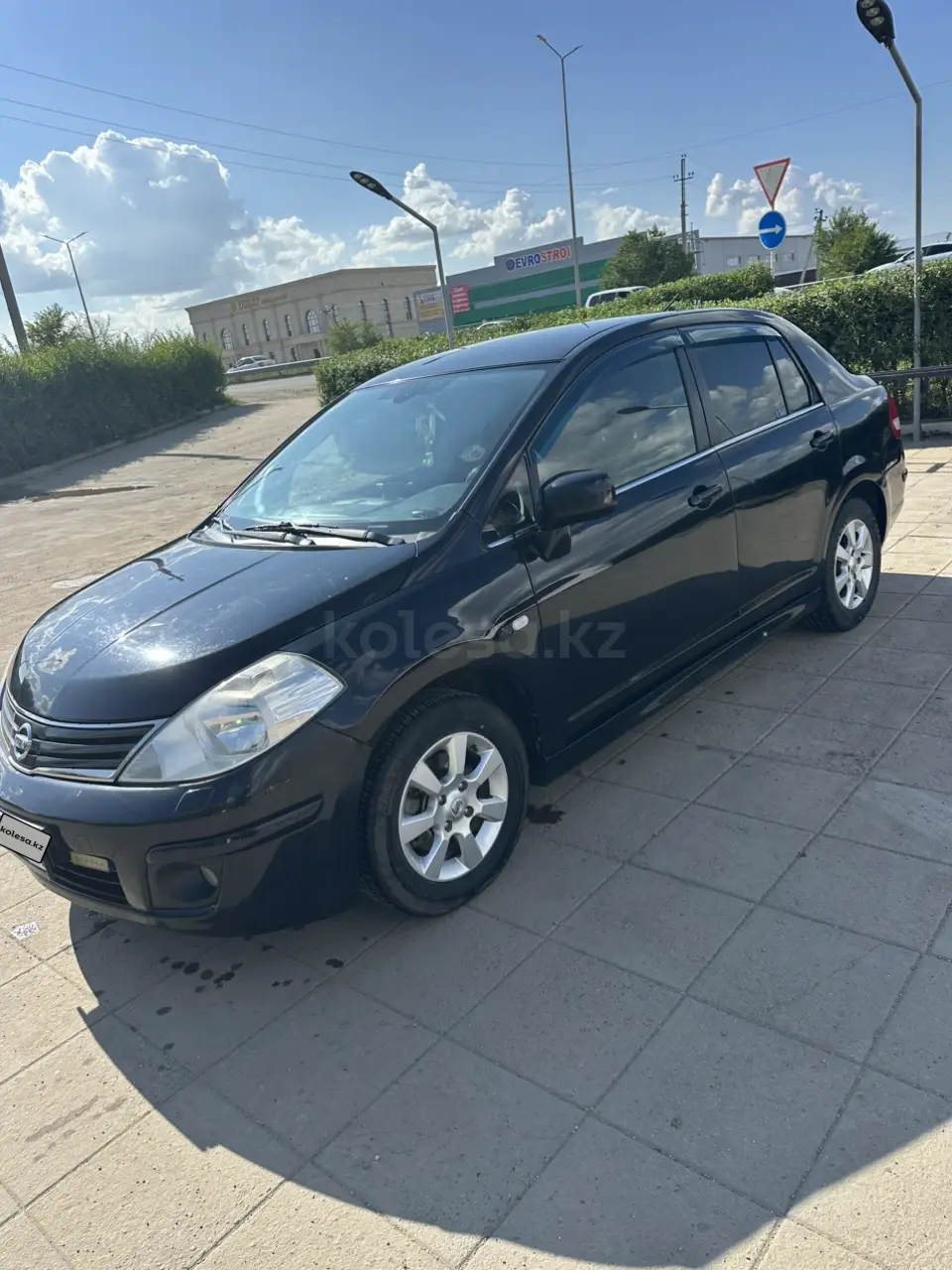Nissan Tiida, 2011