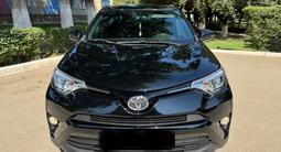 Toyota RAV4 2019 года за 13 100 000 тг. в Актобе – фото 3