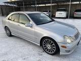 Mercedes-Benz C 230 2005 года за 5 100 000 тг. в Астана