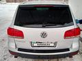 Volkswagen Touareg 2003 года за 3 800 000 тг. в Астана – фото 2