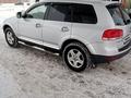 Volkswagen Touareg 2003 года за 3 800 000 тг. в Астана – фото 4