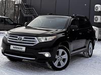 Toyota Highlander 2011 годаfor11 500 000 тг. в Петропавловск