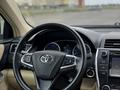Toyota Camry 2016 года за 5 300 000 тг. в Уральск – фото 21
