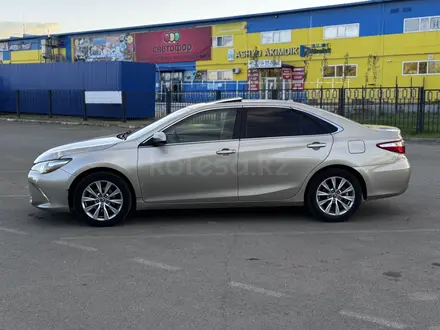 Toyota Camry 2016 года за 5 300 000 тг. в Уральск – фото 4