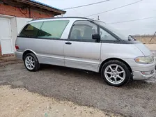 Toyota Estima, 1997