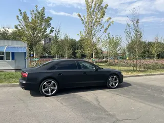 Audi A8, 2014
